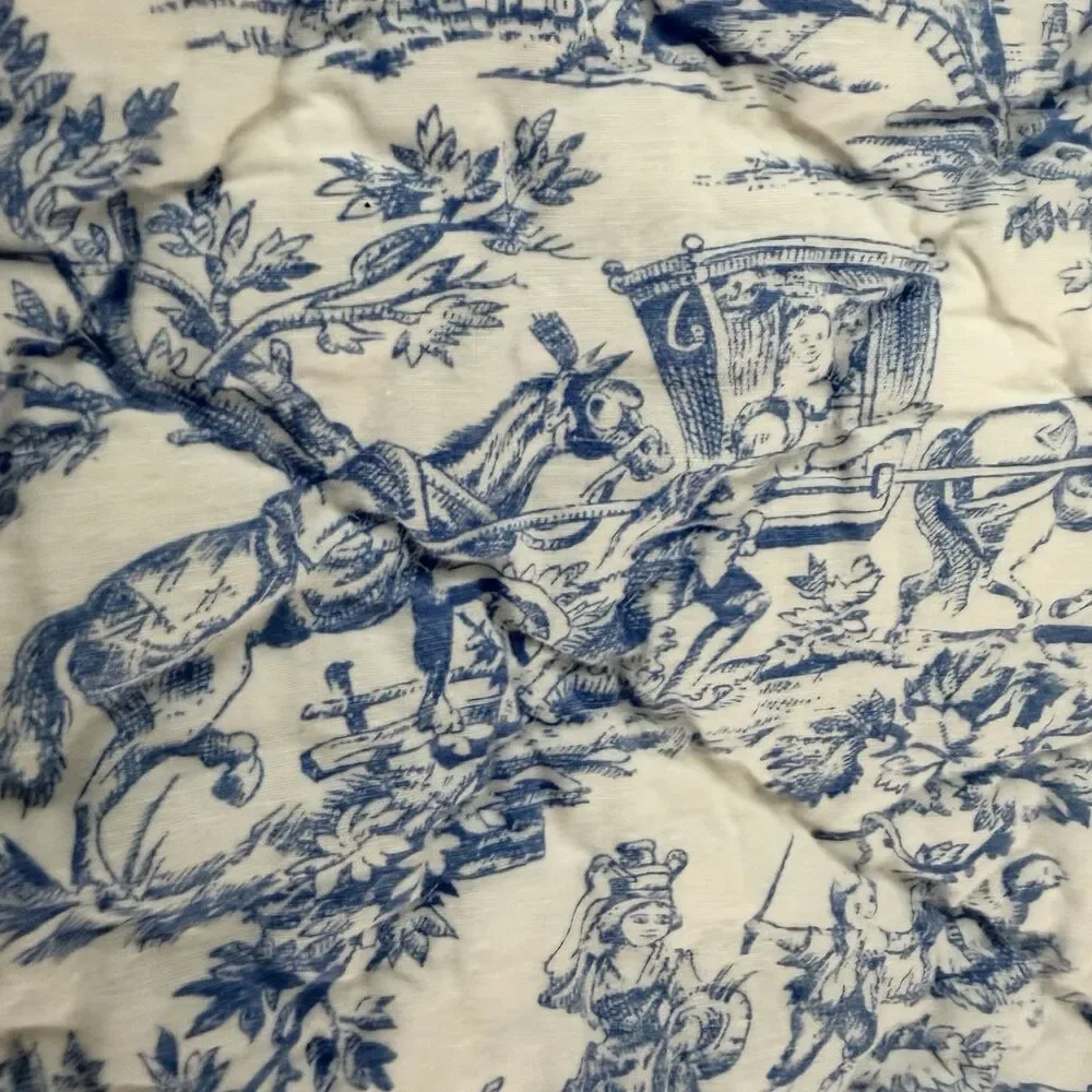 Klass Systems Blue White Toile Quilted Throw 48x58 Scalloped French Country EUC